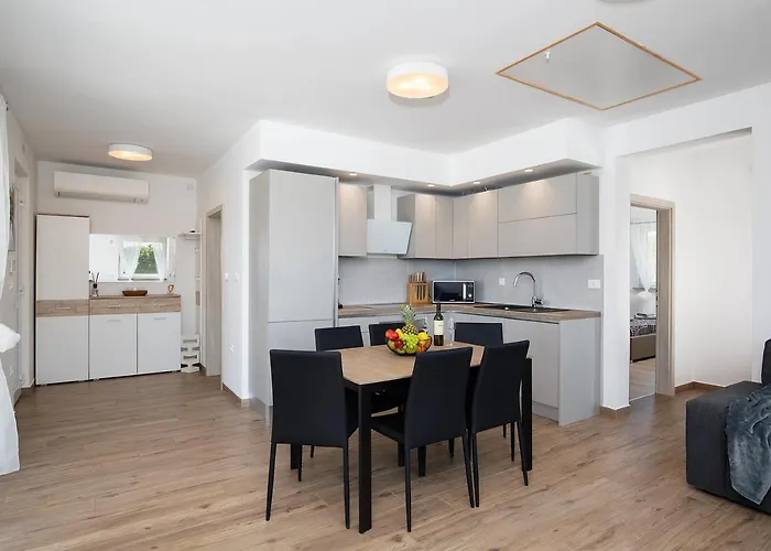 빌라 Irena 메덜린