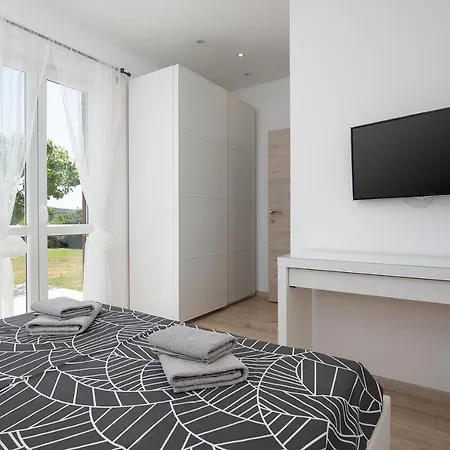 Irena Villa